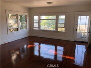 Photo - 342 E 8th St