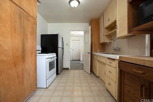 Photo - 3411 187th St