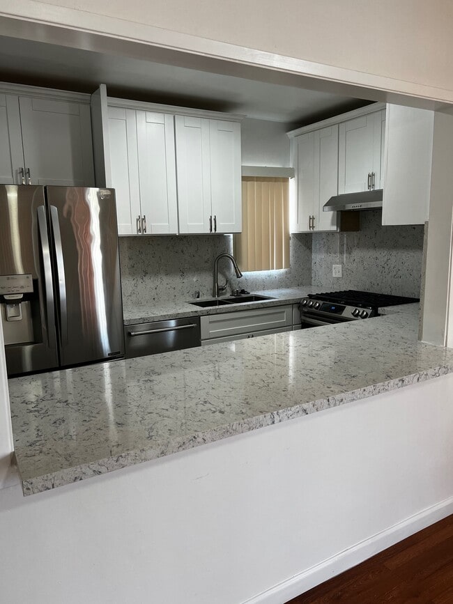 Photo - 4412-4412 Prospect Ave