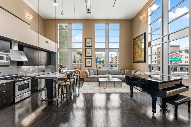 MOVE IN READY Fully Furnished **Gorgeous ... - MOVE IN READY  Fully Furnished **Gorgeous ... House