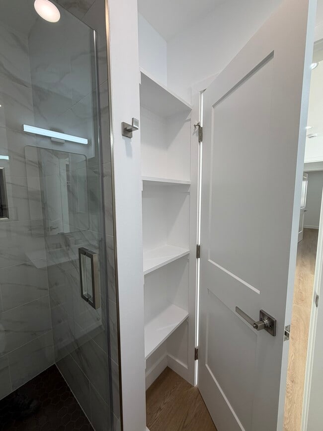 Photo - 2336 34th St