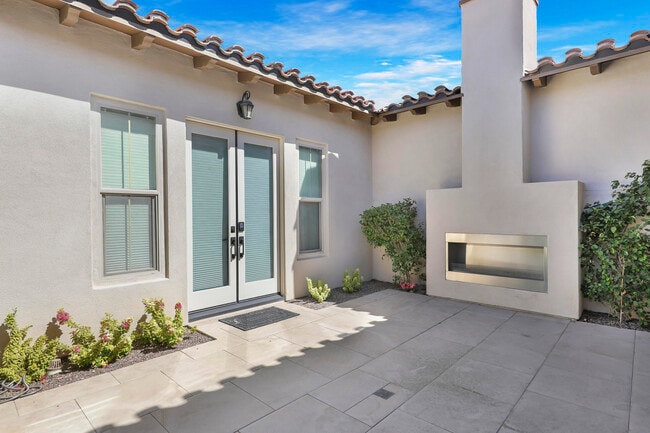 Photo - 81675-675 Thunder Gulch Way