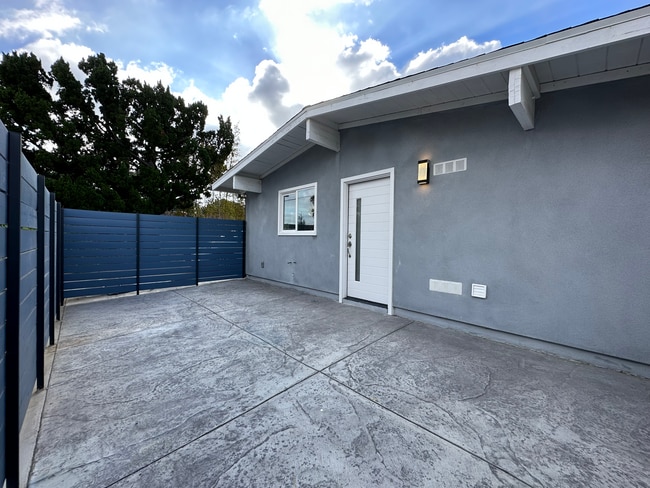 Photo - 9551 Cordero Ave