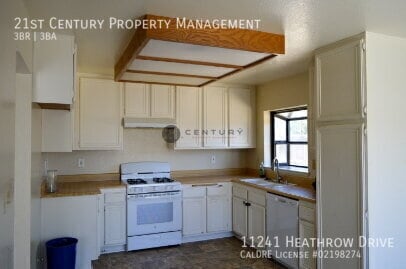 Photo - 11241 Heathrow Dr