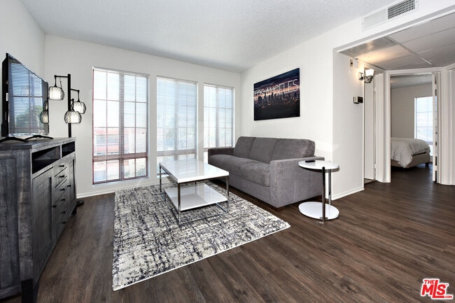 Photo - 3600 Bagley Ave Unit #211