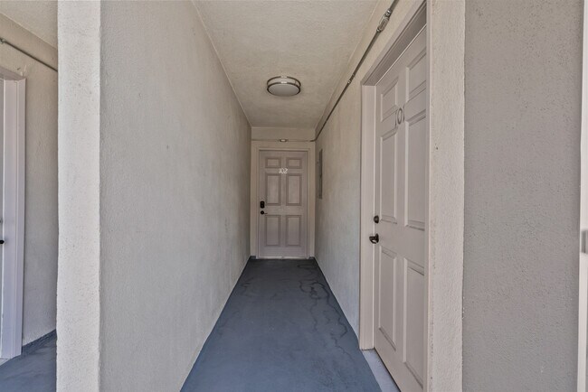 Photo - 15286 Sutton St