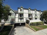 Photo - 615 W Milford St Unit 615