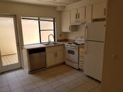 Photo - La Jolla 2bed 1 bath 1car garage, big deck! House