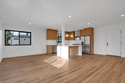 Photo - 950 Havenhurst Dr Apartments