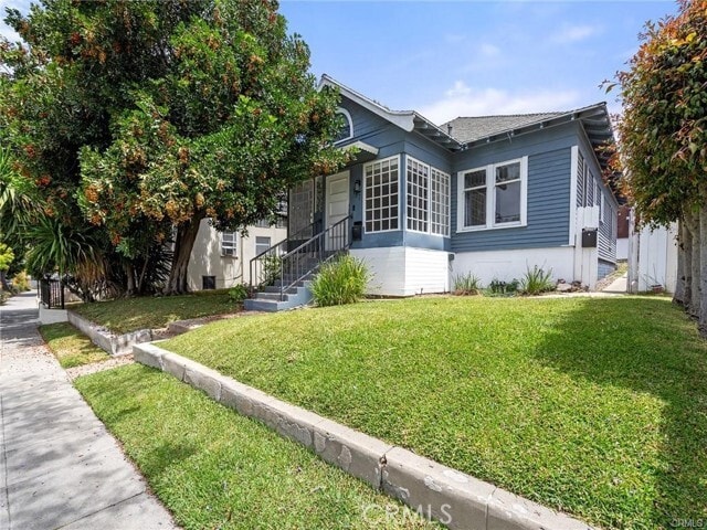 Building Photo - 757 N Loma Vista Dr