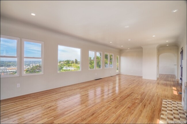 Photo - Modern 2 bedroom 2 bath home in Kensington Heights!