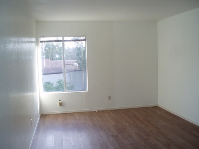 Photo - 7504 Parkway Dr Unit 7504 Parkway Dr #207