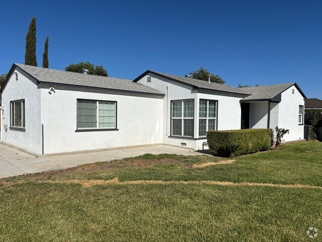 Building Photo - Upgraded 3 bedroom home!