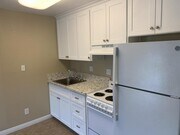 Photo - 7043 Pickering Ave