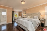 Photo - 1622 Sunset Plaza Dr House