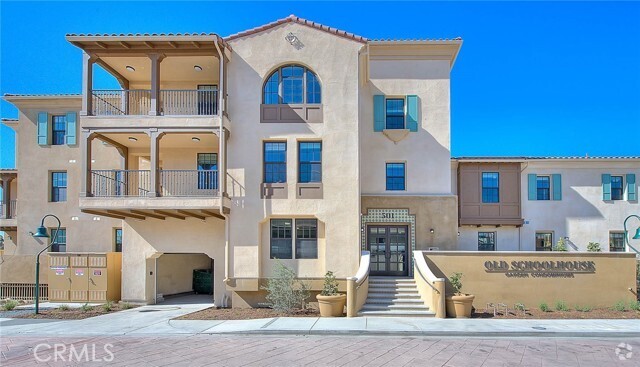 Building Photo - 501 W Foothill Blvd Unit 203 Rental