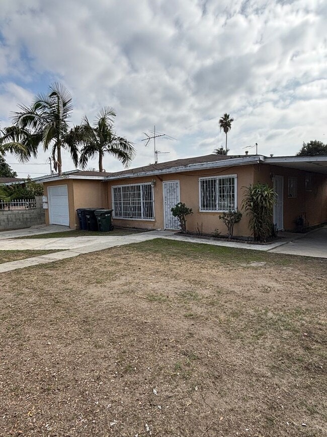 Photo - 2400 E 130th St Unit 2400 E 130th St.