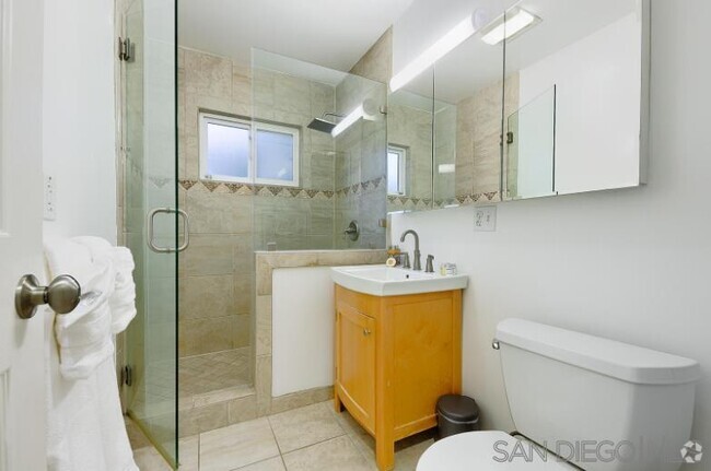 Building Photo - 829 Missouri St Rental