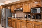 Photo - 2328 E Vine Ave