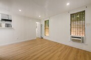 Photo - 1325 N Orange Dr Unit 1325