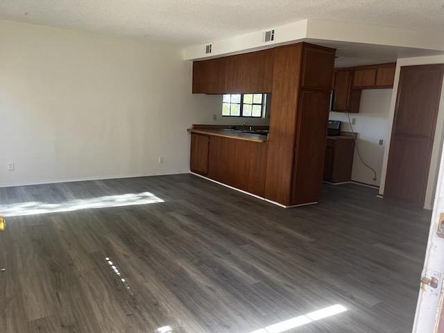 Photo - 4th St. Apartments