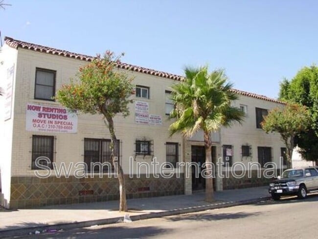 Building Photo - 521 N Avalon Blvd Unit #102