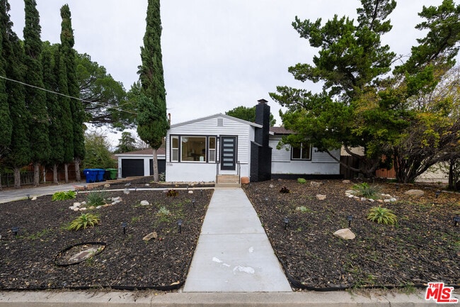 Building Photo - 7755 Day St