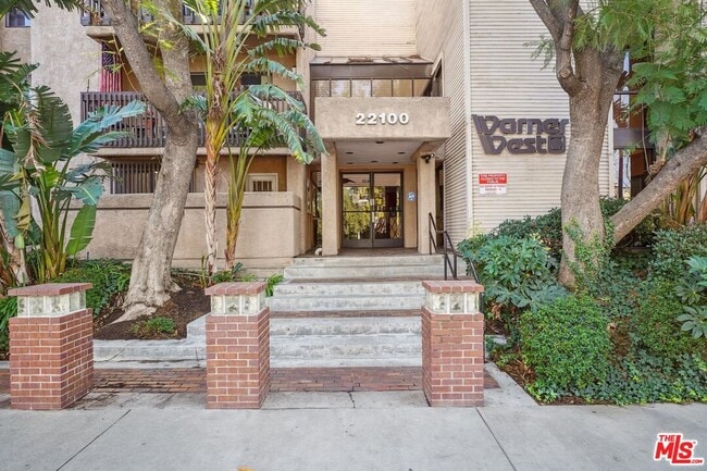 Photo - 22100 Burbank Blvd Unit 260G