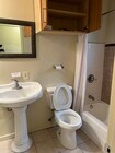 Full Bathroom - 926 S Lake St Apartments