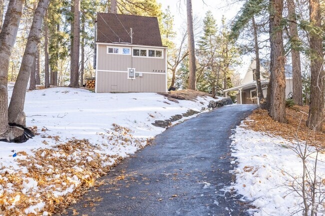 Building Photo - 33275 Wild Rose Dr Rental
