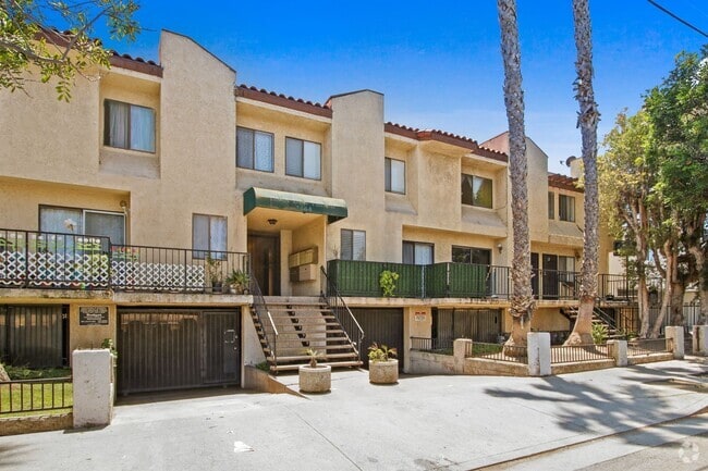 Building Photo - 2-Bedroom, 2-Bath Condo in Prime Torrance ...