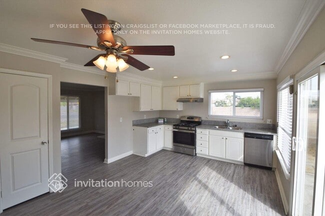 Photo - 2895 Myers St