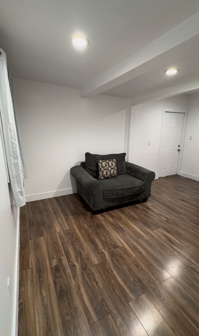 Photo - 12981 Branford St