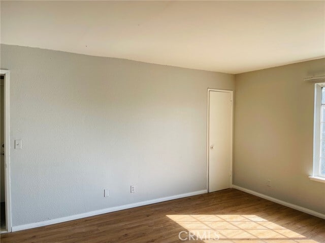 Photo - 10652 Burton St