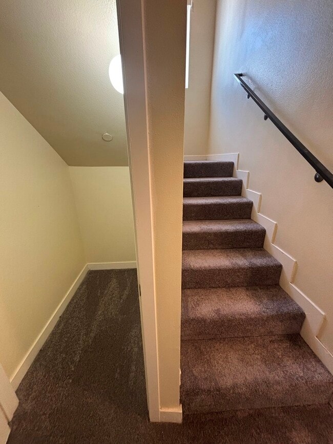 Photo - 337 E 104th St