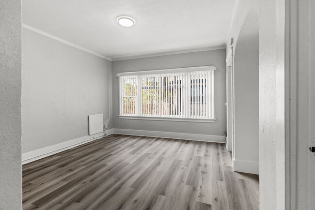 Photo - 1643 Locust Ave Apartment Unit 04