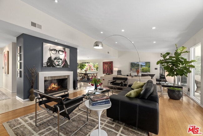 Photo - 8670 Allenwood Rd