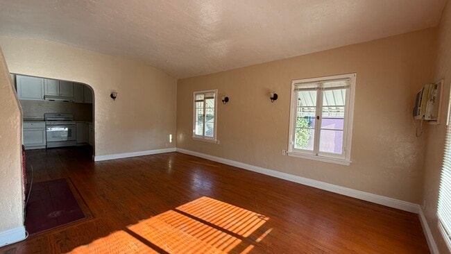 Photo - 1034 S 4th St