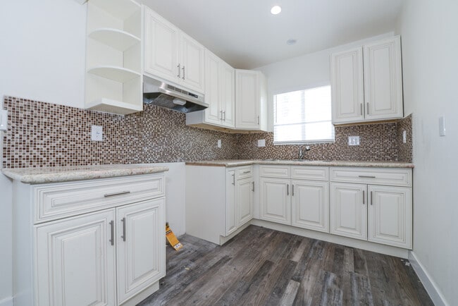 Photo - 520 W 82nd St Unit 520