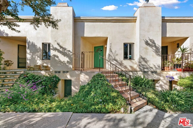 Building Photo - 6502 Dume Dr Rental