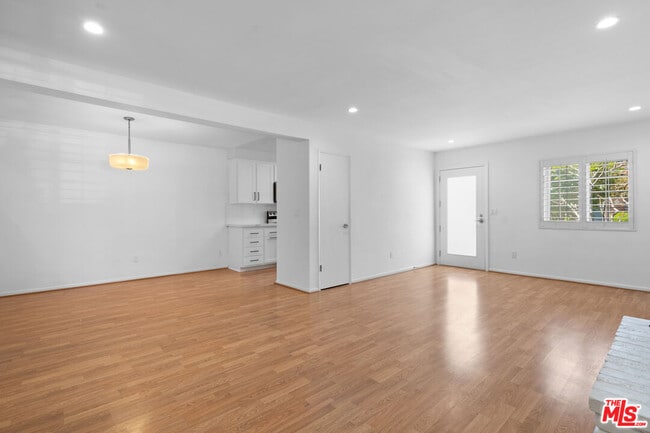 Building Photo - 8120 Redlands St Rental
