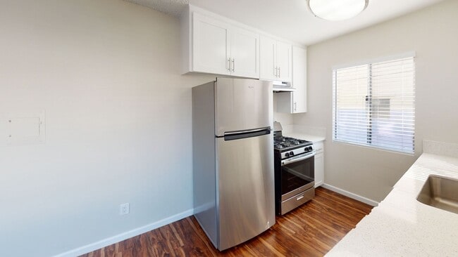 Photo - Royal Terrace Apartments