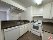 Photo - 15425 Sherman Way House
