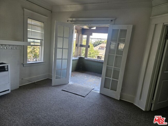Building Photo - 1665 W 12th Pl Unit 2