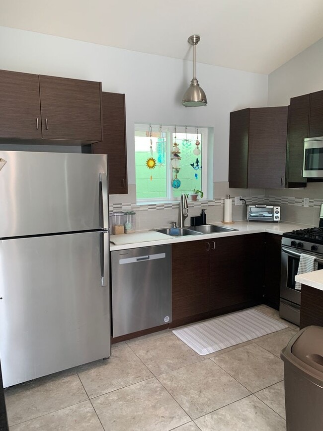 Photo - FURNISHED 2+ 2 Cottage - Downtown Ventura Unit 1217 Poli St