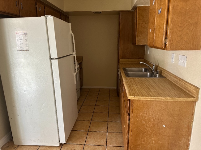 Photo - 1040 May Ln Unit 15