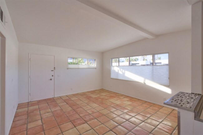 Photo - 975 E Camino Parocela Unit B