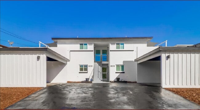 Building Photo - Hurlbut Unit 8650