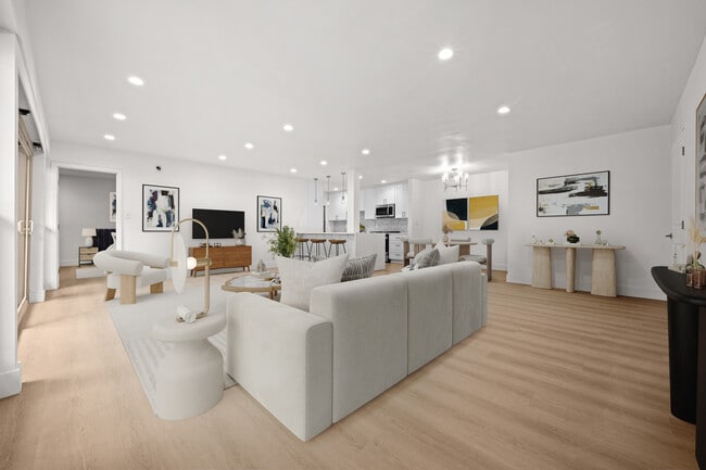 Building Photo - 2021 California Ave Unit 2