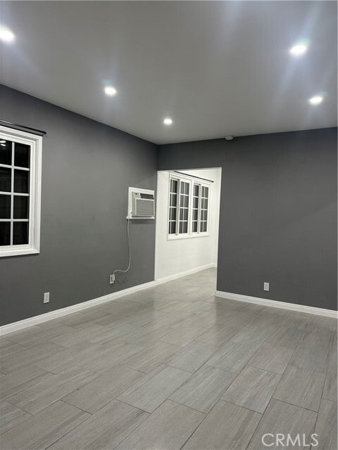 Photo - 435 N Basque Ave